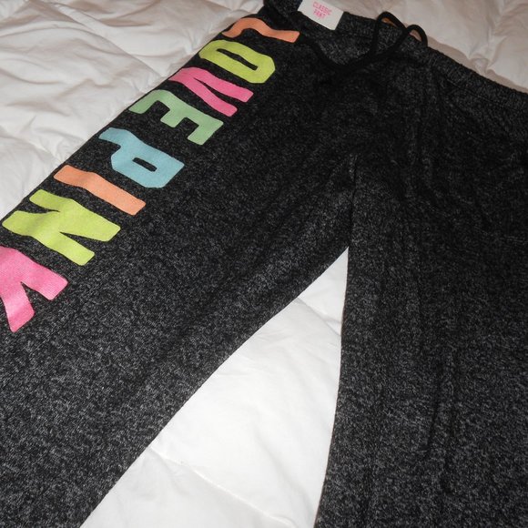 VS PINK SLEEPWEAR PANTS OUTFIT PAJAMA SET CLOTHES - Picture 6 of 10